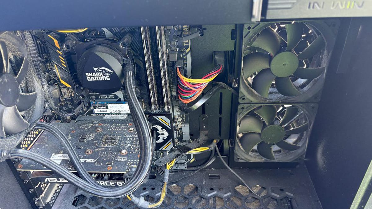 Redditor Finds Fully Functional Core i5-9400F and GTX 1660 Gaming Rig in Trash